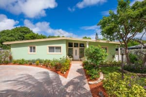 249 Ne 43rd Street, Deerfield Beach