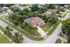 1002 W Broome Street, Lantana