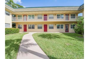 28 Vista Gardens Trail 105, Vero Beach