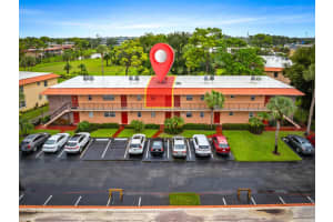 1979 Sw Palm City Road H, Stuart