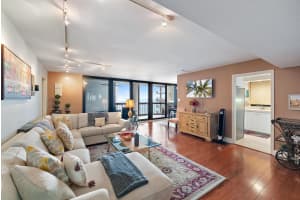 5380 N Ocean Drive 10-b, Singer Island