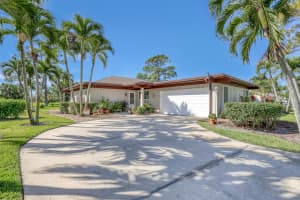 6598 Eastpointe Pines Street, Palm Beach Gardens