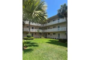 2812 S Garden Drive 304, Lake Worth