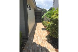 2569 Bedford Mews Drive, Wellington