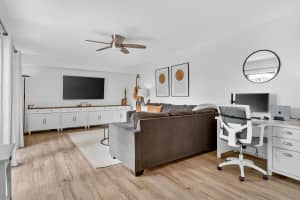6815 68th Way, West Palm Beach