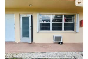 104 Hasting G, West Palm Beach