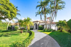 598 N Country Club Drive, Atlantis