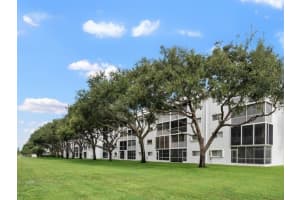 4734 E Lucerne Lakes Boulevard 302, Lake Worth