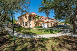 2502 Ambassador Avenue, Cooper City