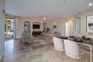 5015 Fairways Circle 107, Vero Beach