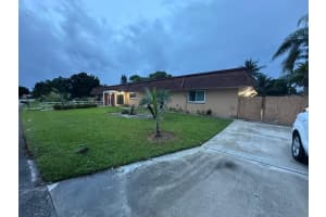 1616 Crandon Avenue, Mangonia Park