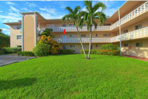 2721 N Garden Drive 202, Lake Worth