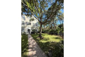245 E Thatch Palm Circle, Jupiter