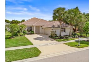9139 Bay Harbour Circle, West Palm Beach