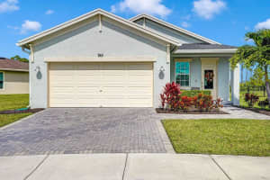 745 Se Bloomfield Road, Port Saint Lucie 745 Se Bloomfield Road, Port Saint Lucie