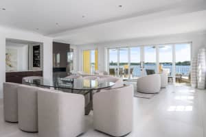 7 Royal Palm Pointe Ph-w, Vero Beach