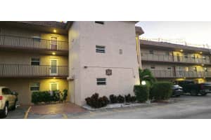 721 Lori Dr 105, Palm Springs