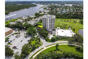 3322 Casseekey Island Road 302, Jupiter