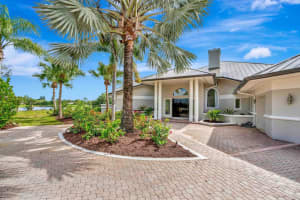 1741 Sw Thornberry Circle, Palm City