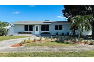 348 Lanier Drive, Palm Springs