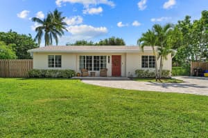 1802 Antigua Road, Lake Clarke Shores
