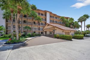 401 Ocean Bluffs Boulevard 205, Jupiter