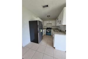 125 W 17th Street 1, Riviera Beach