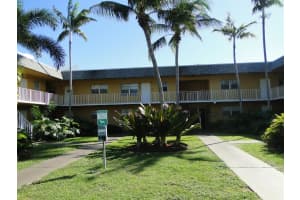 220 Croton Avenue 206, Lantana