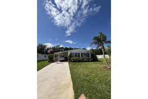 10 Se Iberian Lane, Port Saint Lucie 10 Se Iberian Lane, Port Saint Lucie