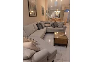 7047 Summer Tree Drive, Boynton Beach