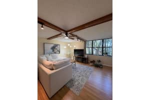 20401 Ne 30th Avenue 116-8, Aventura