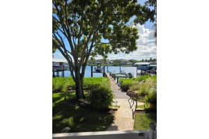 18163 Se Ridgeview Drive, Jupiter