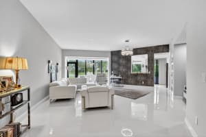 7535 La Paz Boulevard 105, Boca Raton