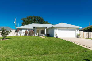 413 Sw Mccomb Avenue, Port Saint Lucie