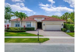 101 Sedona Way, Palm Beach Gardens