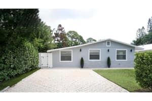 403 Pinegrove Avenue, Jupiter
