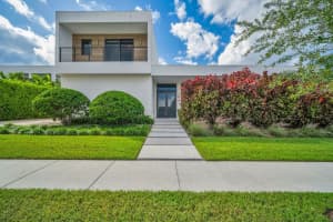 16622 Botaniko Drive S, Weston