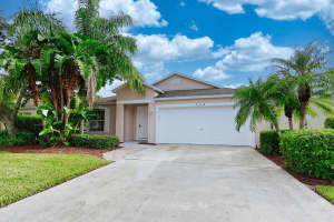 835 Greenleaf Circle, Vero Beach