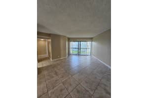 2000 N Congress Avenue 209, West Palm Beach
