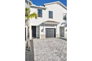 395 Sw Sally Way, Stuart