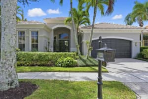 352 Vizcaya Drive, Palm Beach Gardens