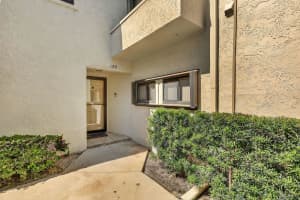 950 S Kanner Highway 129, Stuart