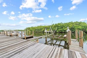 689 Ne 6th Court 1090, Boynton Beach