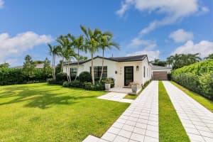 338 Alhambra Place, West Palm Beach