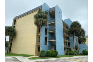 2788 Tennis Club Drive 102, West Palm Beach