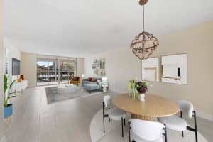 920 Dogwood Drive 263, Delray Beach