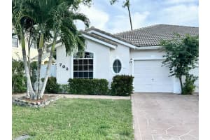 702 Via Toscana, Wellington