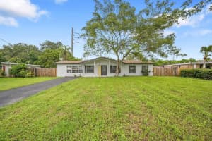 6952 Tradewind Way, Lake Worth