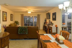 719 Lori Dr 204, Palm Springs 719 Lori Dr 204, Palm Springs