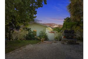 1435 17th Court Sw, Vero Beach